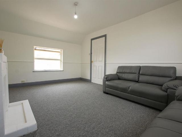Oak Tree Lane, Selly Oak, Birmingham, West Midlands B29, 5 bed shared accommodation to rent, £477 pcm | PrimeLocation