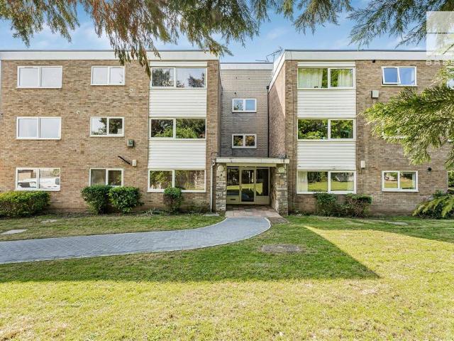 Oakdale Gardens, London 2 bed flat to rent £1,950 pcm £450 pw