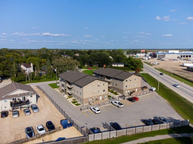 Oakdale Towers 3 Bedroom Apartment for Rent at 59 Oakdale Dr, Blumenort, MB R0A
