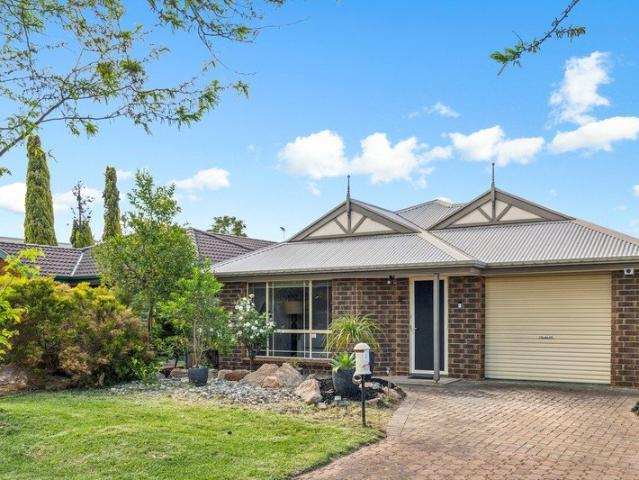 Oakden Living with Room to Unwind in a Peaceful Cul de Sac