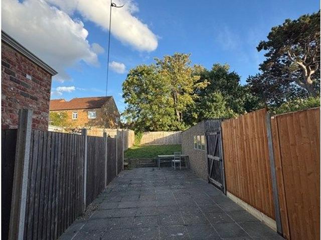 Oakdene Avenue, Chislehurst BR7, 3 bed semi detached house to rent, £2,500 pcm | PrimeLocation