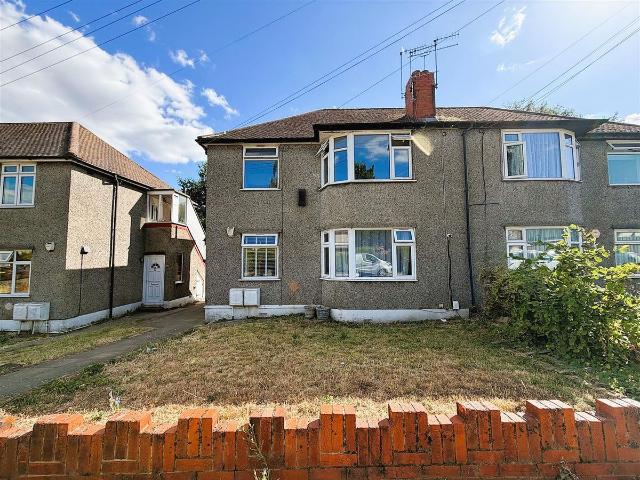 Oakdene Road, Orpington BR5, 2 bed flat to rent, £1,450 pcm | PrimeLocation