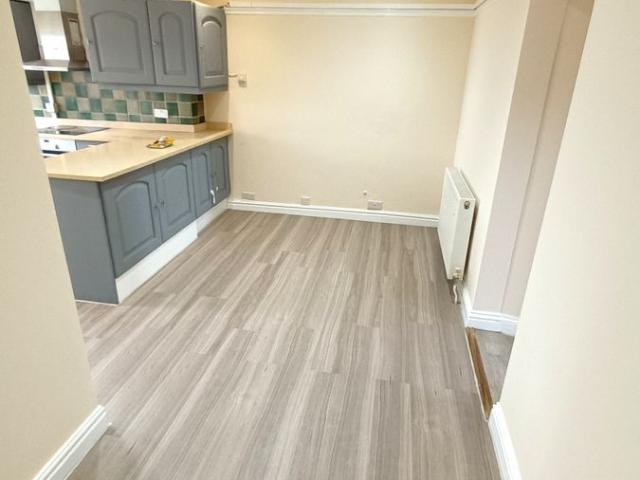 Oakdene Road, Uxbridge, Middlesex UB10, 4 bed semi detached house to rent, £2,500 pcm | PrimeLocation
