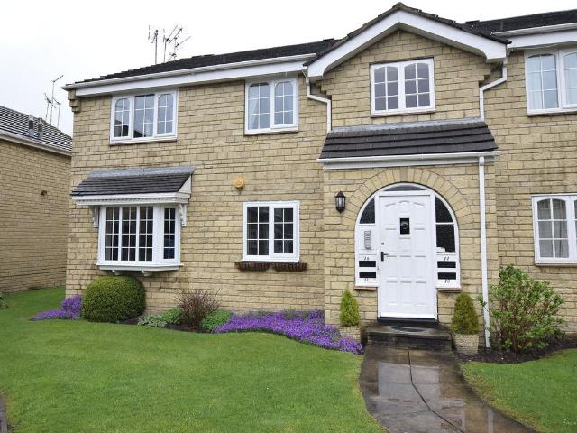 Oakdene Vale, Leeds, West Yorkshire LS17, 2 bed flat to rent, £850 pcm | PrimeLocation