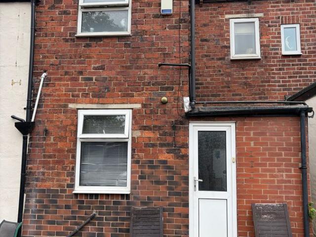 Oakes Street, Wakefield WF2, 2 bed terraced house to rent, £795 pcm | PrimeLocation