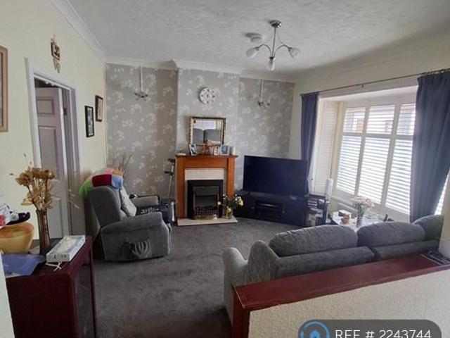 Oakfield Terrace, Llwynyppia, CF40 2 bed bungalow to rent £795 pcm £183 pw