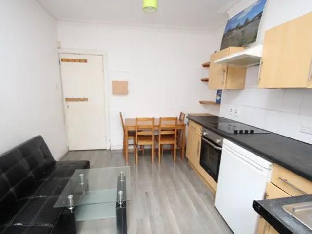 Oakfield Avenue, Glasgow, G12