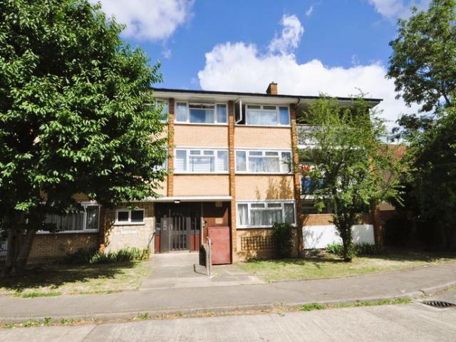Oakfield Close, New Malden KT3, 1 bed flat to rent, £1,495 pcm | PrimeLocation