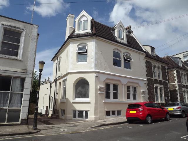 Oakfield Grove, Bristol, BS8 2 bed flat to rent £1,950 pcm £450 pw