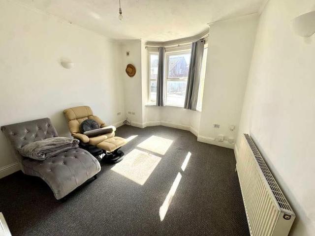 Oakfield Road, East Cowes, Isle Of Wight, PO32
