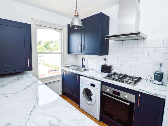 Oakfield Road, London SE20, 1 bed flat to rent, £1,500 pcm | PrimeLocation
