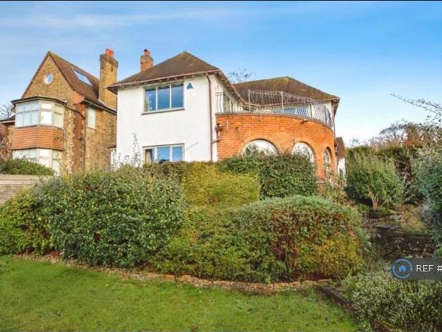 Oakham Road, Nottingham, NG11 4 bed detached house to rent £2,200 pcm £508 pw