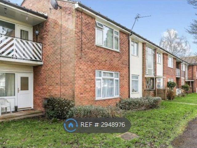 Oakham Way, Solihull B92, 2 bed flat to rent, £950 pcm | PrimeLocation