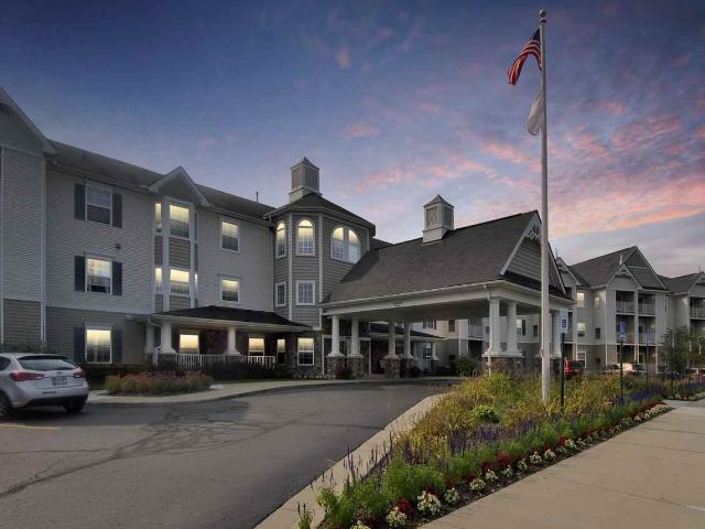 Oakhaven Manor 55+ 2 Bedroom Apartment for Rent at 1320 Ashebury Ln, Howell, MI 48843