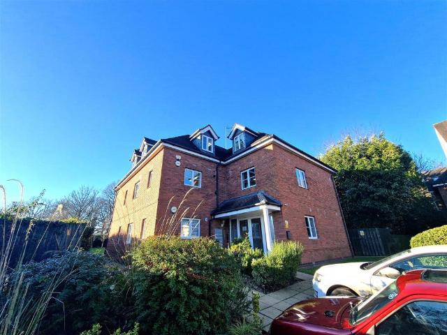 Oakhill Close, Birmingham, B17 8DG, United Kingdom | 2 bed apartment for rent #139069189 | Rentberry
