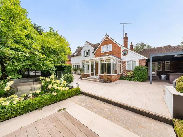 Oakhill Road, Sevenoaks, Kent, TN13 5 bed detached house to rent £5,250 pcm £1,212 pw