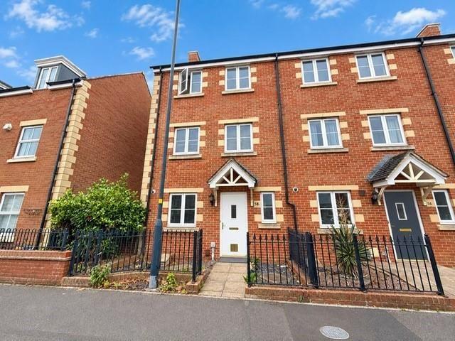 Oakhurst, North Swindon SN25, 3 bed property to rent, £1,500 pcm | PrimeLocation