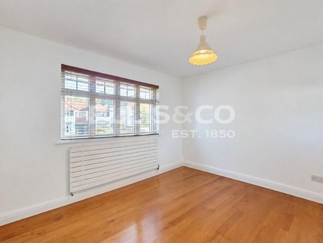 Oaklands Avenue, WD19, Hertfordshire