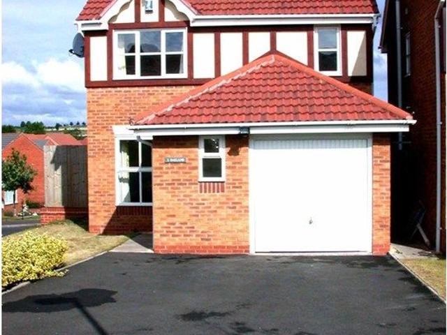 Oaklands, Birmingham B31, 3 bed detached house to rent, £1,250 pcm | PrimeLocation