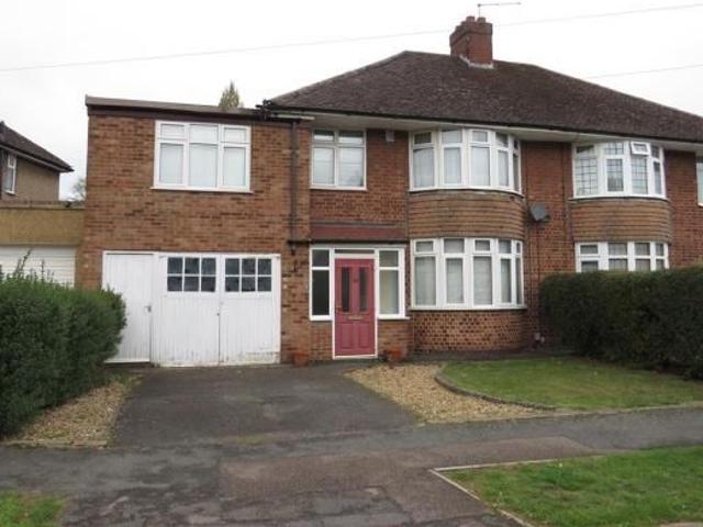 Oaklands Drive, Northampton NN3, 4 bed semi detached house to rent, £1,500 pcm | PrimeLocation