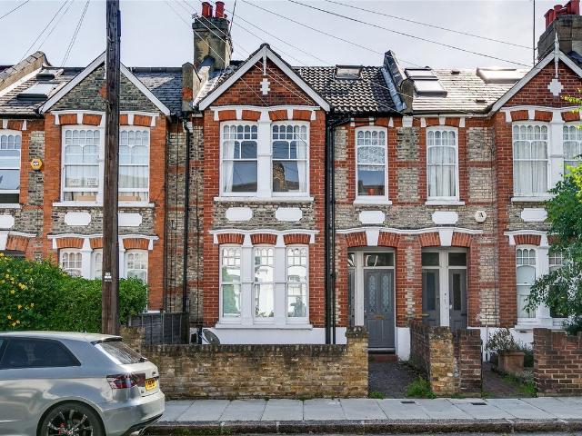 Oaklands Grove, Shepherds Bush W12, 3 bed terraced house to rent, £3,300 pcm | PrimeLocation