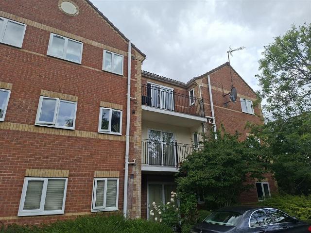 Oaklands, Peterborough PE1, 2 bed flat to rent, £900 pcm | PrimeLocation