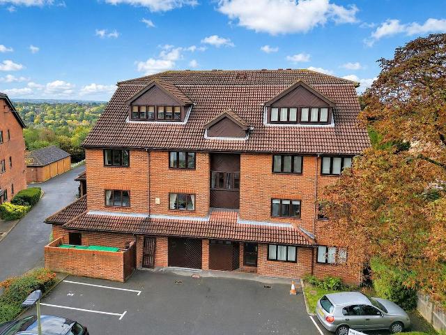 Oaklands Road, Bromley BR1, 1 bed flat to rent, £1,500 pcm | PrimeLocation
