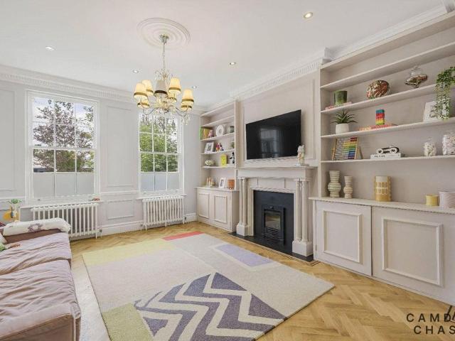 Oaklands Road, Totteridge
