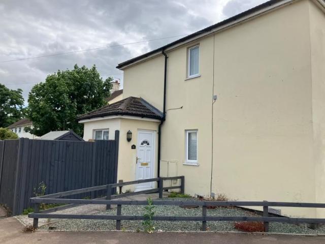 Oakleaze, Gloucester GL2, 2 bed maisonette to rent, £995 pcm | PrimeLocation