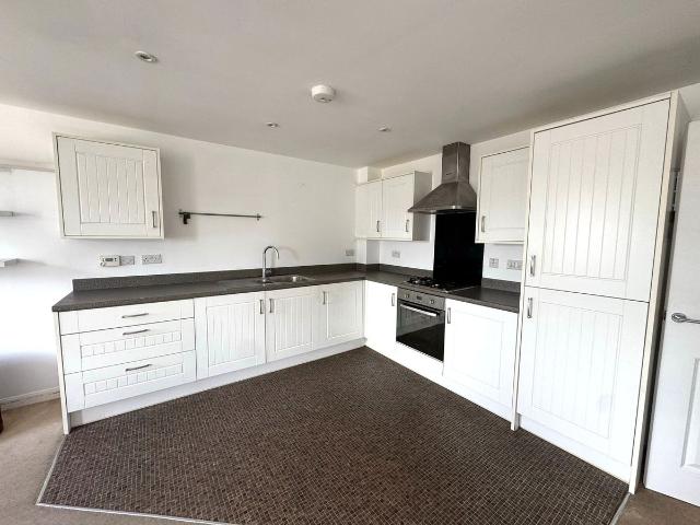 Oakleaze, Patchway BS34, 2 bed flat to rent, £1,450 pcm | PrimeLocation