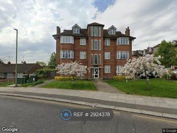 Oakleigh Road North, London N20, 2 bed flat to rent, £1,800 pcm | PrimeLocation