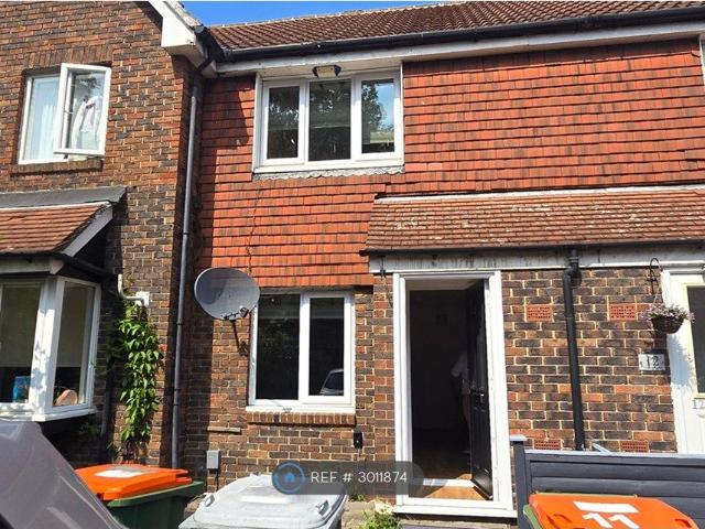 Oakley Close, London Beckton E6, 2 bed terraced house to rent, £2,000 pcm | PrimeLocation