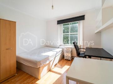 Somers Town, London, Greater London - Garden