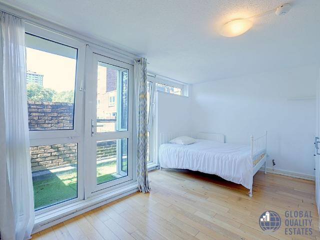 Oakley Square, London NW1, 3 bed flat to rent, £3,500 pcm | PrimeLocation