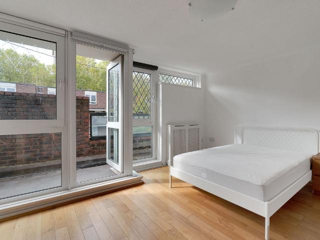 Oakley Square, London NW1, 4 bed maisonette to rent, £4,000 pcm | PrimeLocation