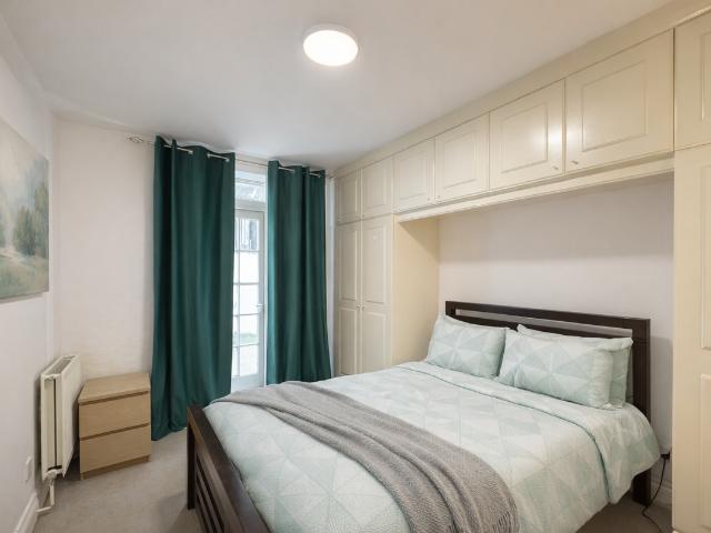 Oakley Street, London SW3, 1 bed flat to rent, £2,600 pcm | PrimeLocation