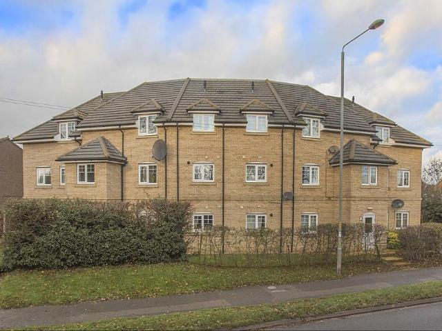Oakley Road, Corby, NN18 2 bed flat to rent £795 pcm £183 pw