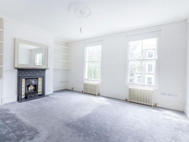 Oakley Road, Islington, London, N1 2 bed flat to rent £5,000 pcm £1,154 pw
