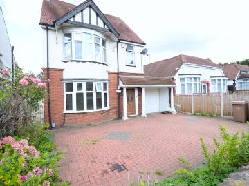 Oakley Road, Luton LU4, 4 bed detached house to rent, £2,200 pcm | PrimeLocation