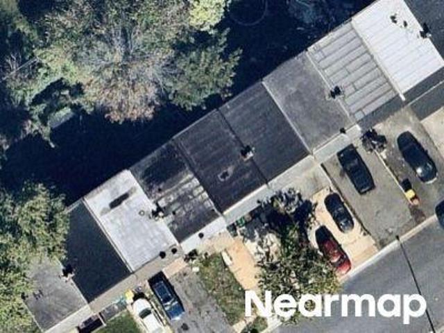 Oakmont Dr
