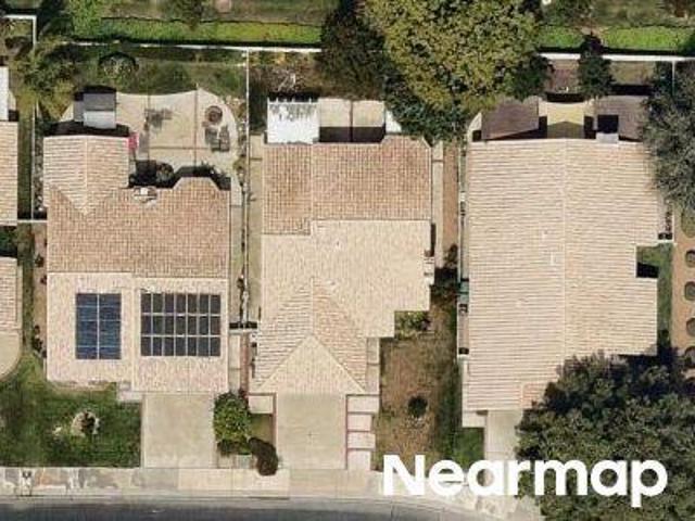 Oakmont Dr