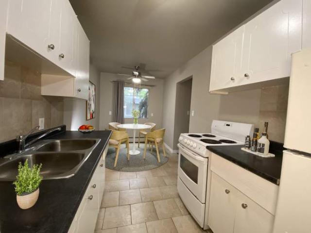 Oakmount Manor Apartments | 10710 110 Street