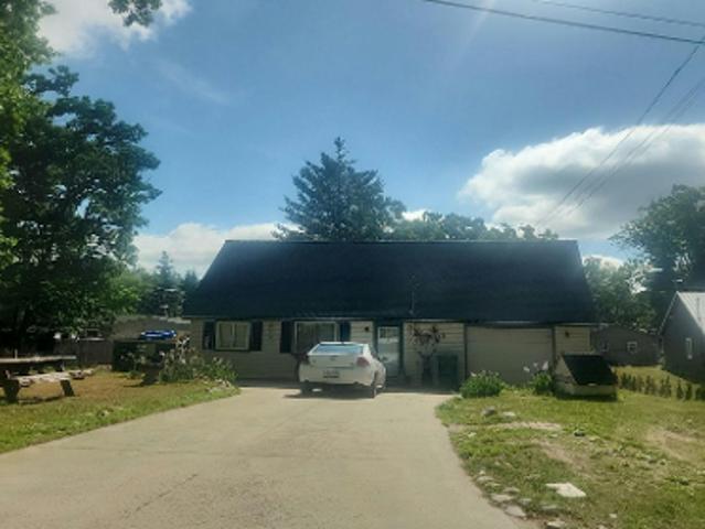 Oakridge Dr