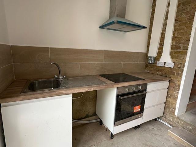 Oaks Road, Croydon CR0, 1 bed flat to rent, £1,000 pcm | PrimeLocation