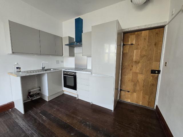 Oaks Road, Croydon CR0, 1 bed flat to rent, £1,200 pcm | PrimeLocation