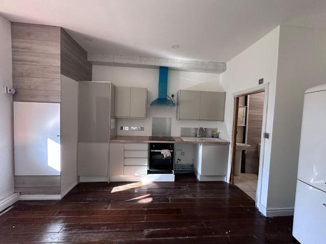Oaks Road, Croydon CR0, 1 bed flat to rent, £1,300 pcm | PrimeLocation