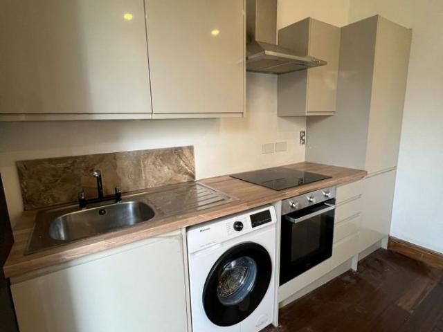Oaks Road, Croydon CR0, 1 bed flat to rent, £1,350 pcm | PrimeLocation