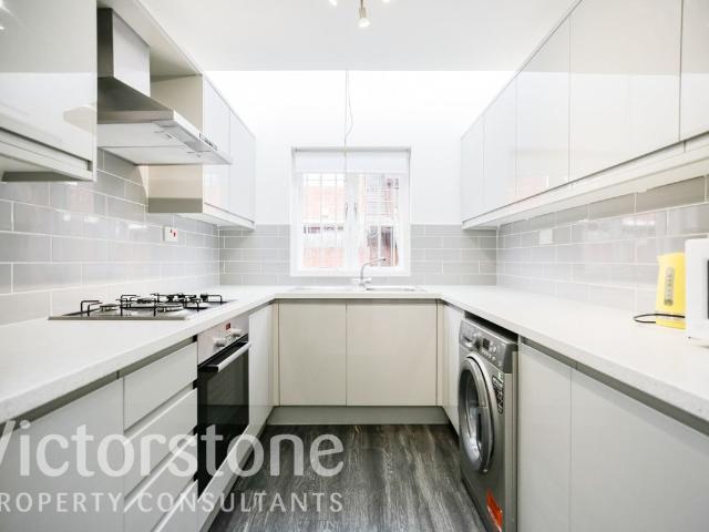 Oakshott Court, Polygon Road, Euston, London NW1, 4 bed shared accommodation to rent, £4,500 pcm | PrimeLocation