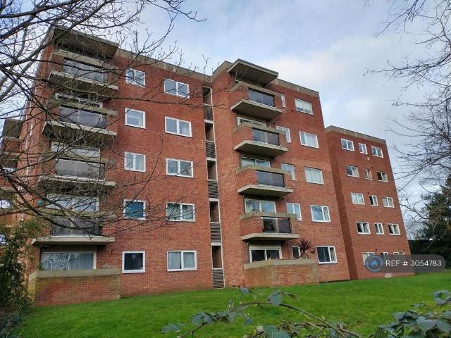 Oakstead Close, Ipswich, IP4 2 bed flat to rent £975 pcm £225 pw
