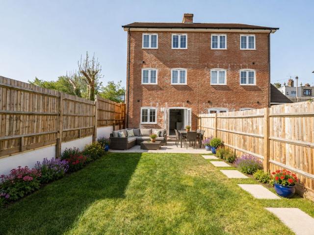 Oast Gardens, Pembury TN2, 3 bed semi detached house to rent, £2,395 pcm | PrimeLocation